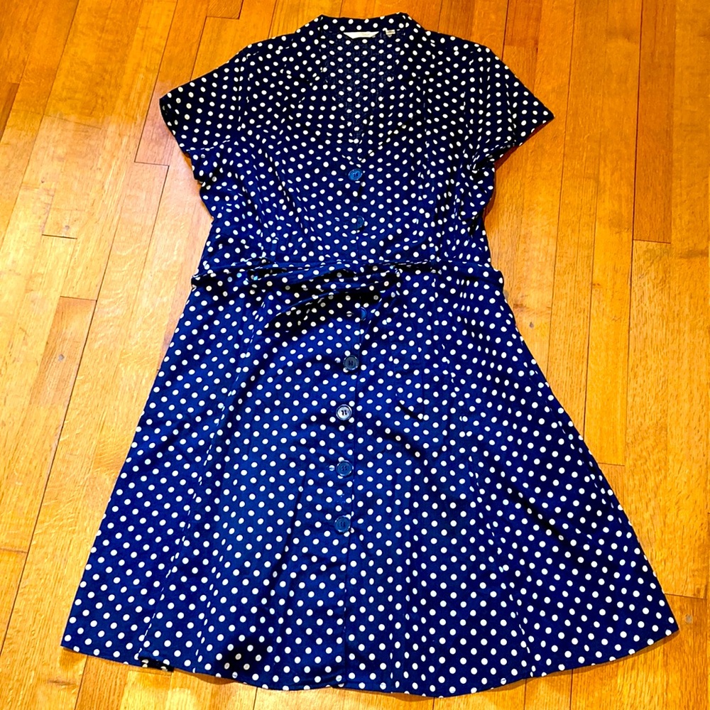 Light wight cool cotton front bottons side pockets dress💙